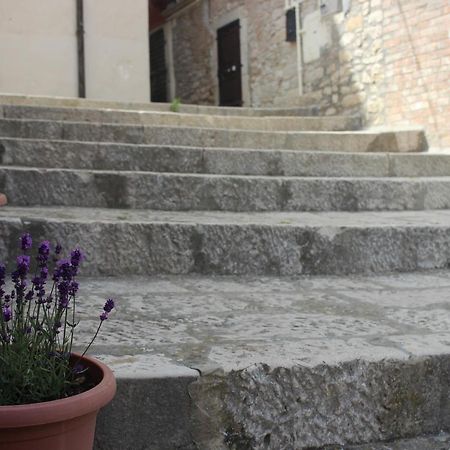 B&B Al Gravattone เวโนซา ภายนอก รูปภาพ